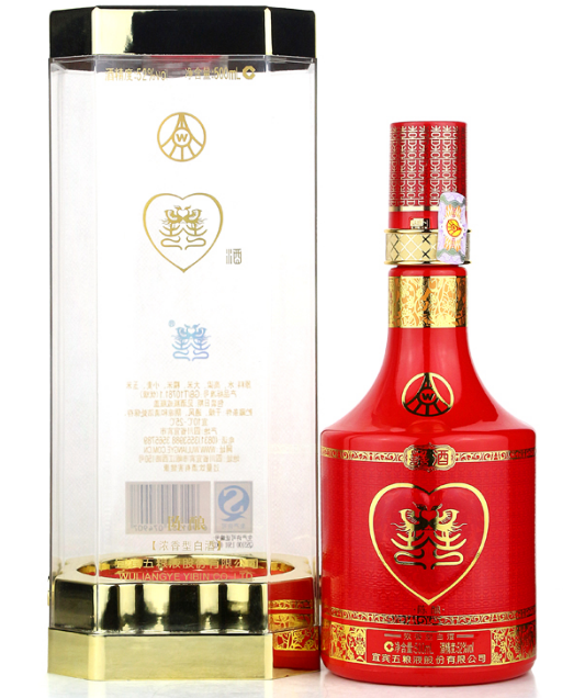 五,52°五粮液ptvip豪华无色透明,清澈晶亮,优雅细腻,协调丰满,空杯